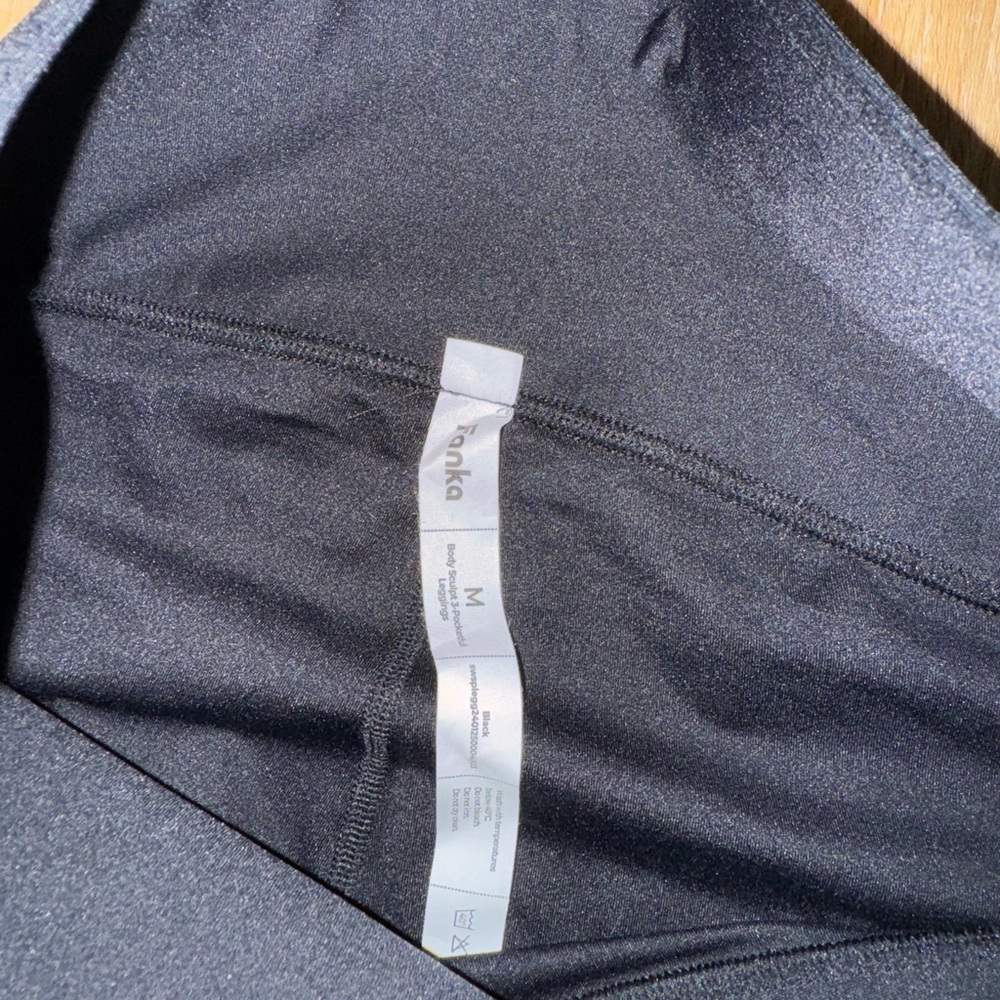 Fanka Black Bodysculpt Leggings - Picture 5 of 13